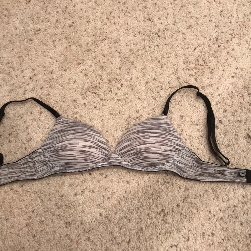 PINK Wear Everywhere Wirefree Push-up Bra